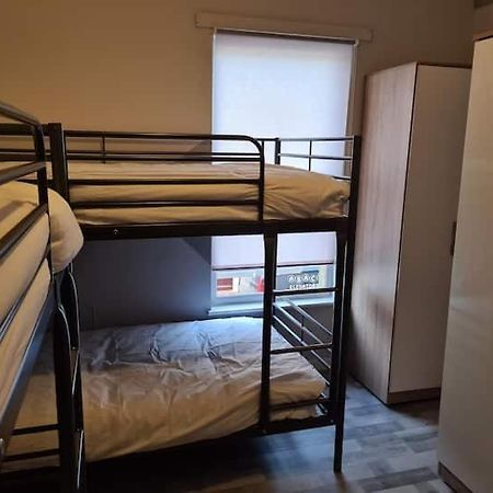 Next To Liverpool Stadium Apartment Luaran gambar